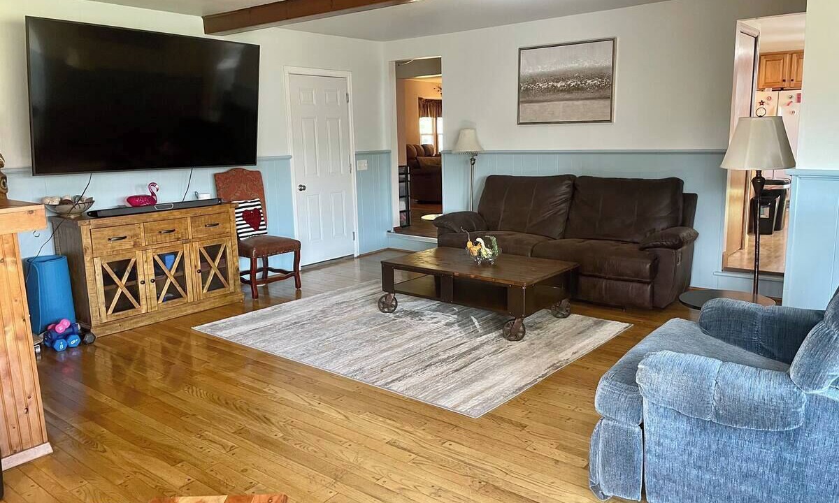 Photo of Livingroom in Williamsville