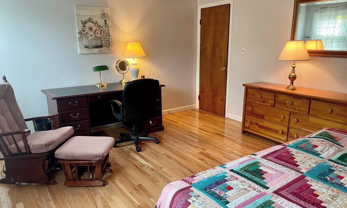 Photo of Bedroom in Williamsville