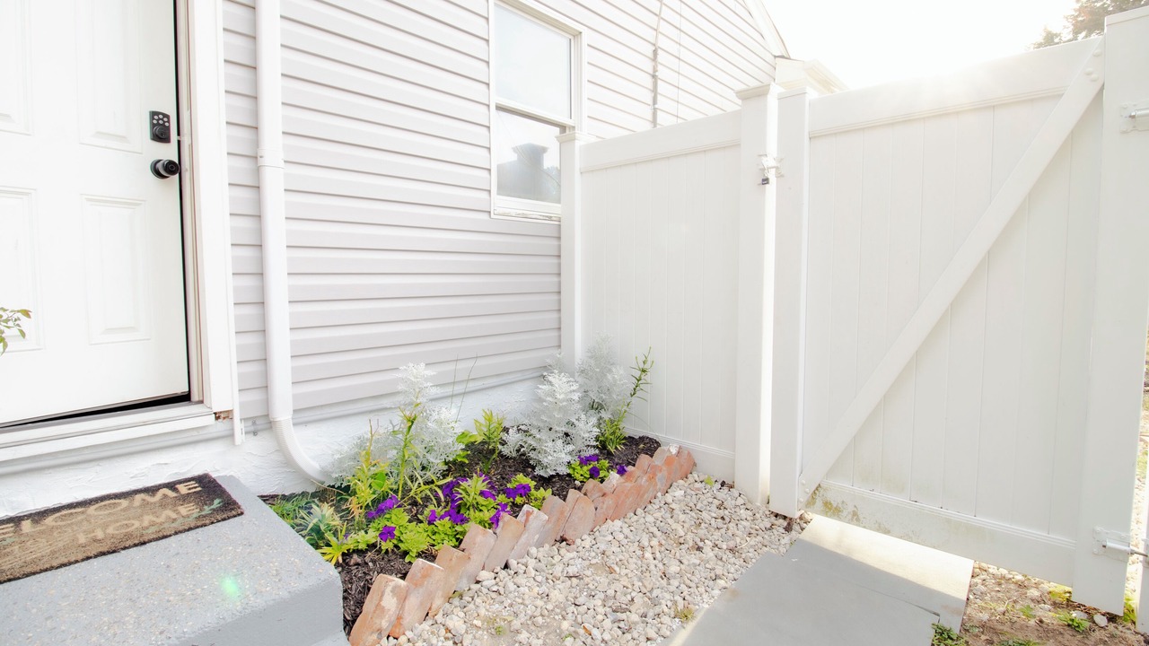 Photo of Outdoor in Central Islip