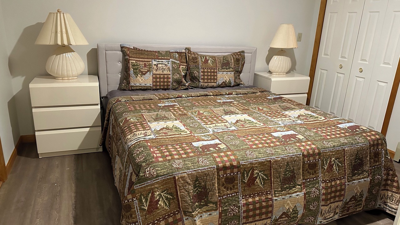 Photo of Bedroom in North Woodstock