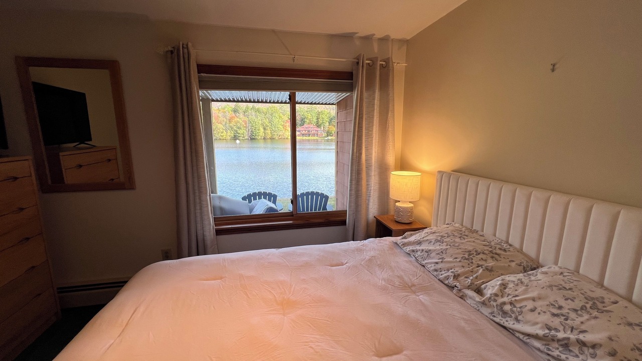 Photo of Bedroom in North Woodstock