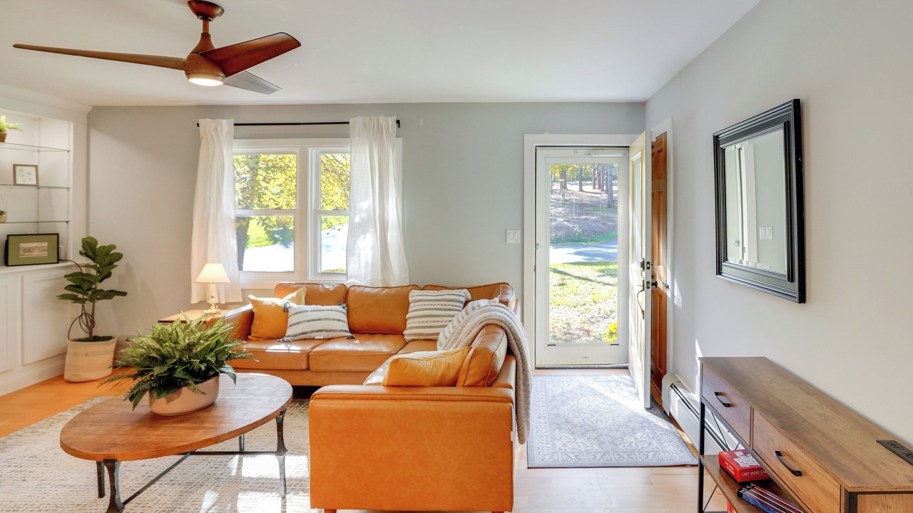 Photo of Livingroom in Glendale