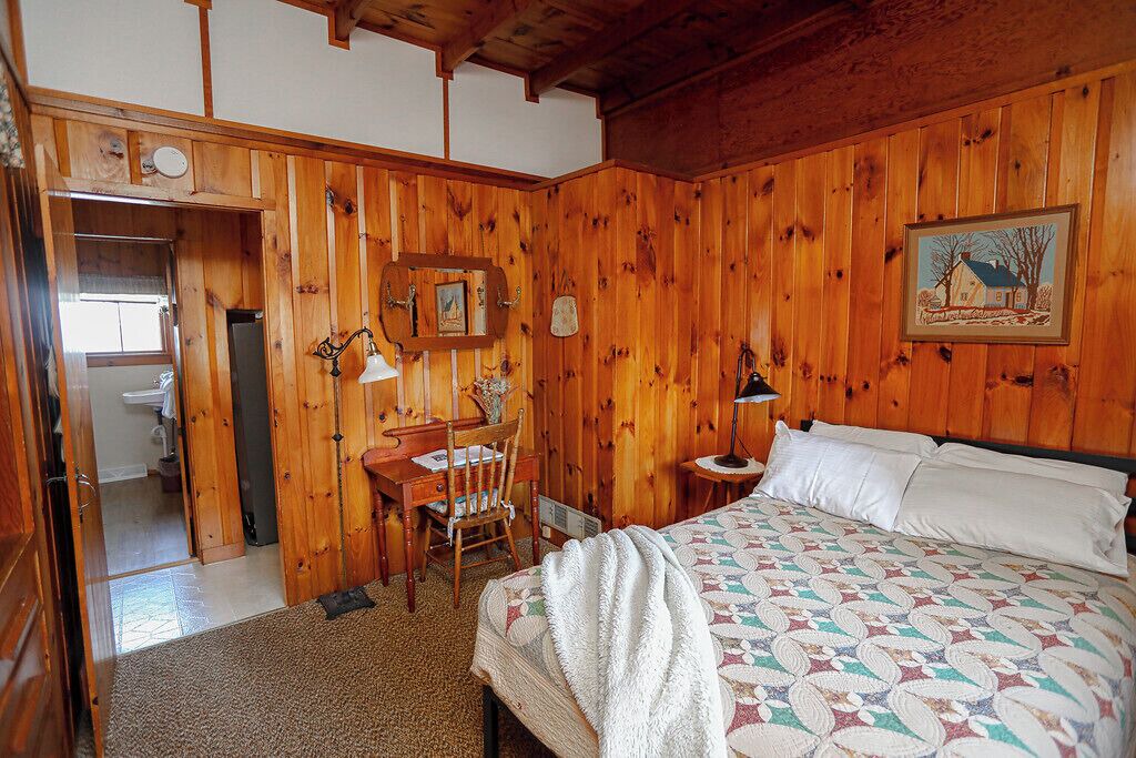 Photo of Bedroom in Malletts Bay
