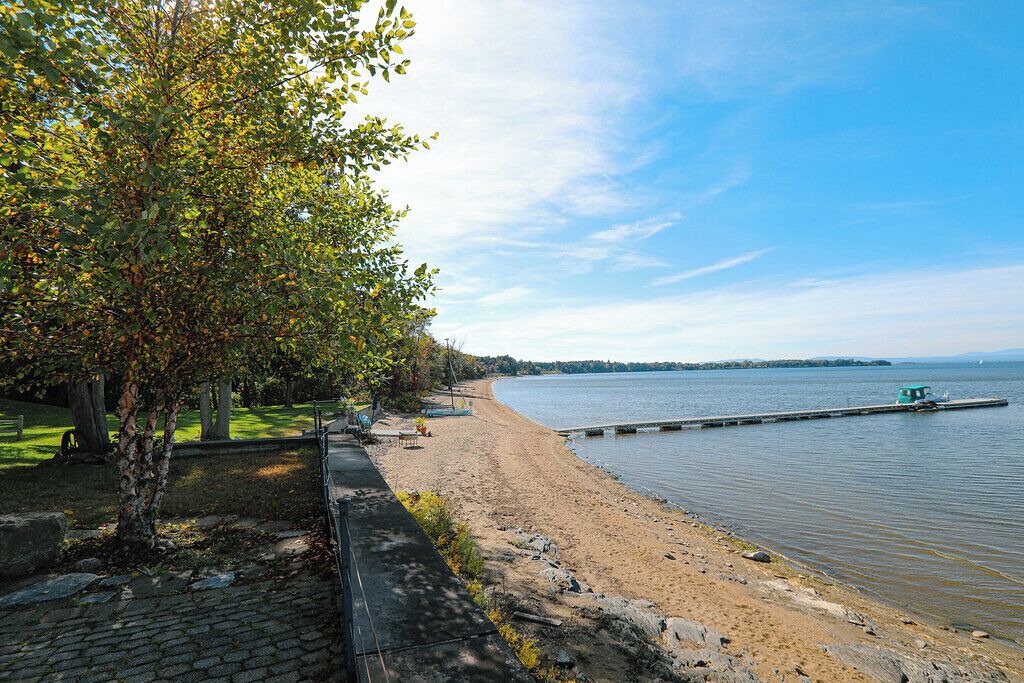 Photo of Others in Malletts Bay