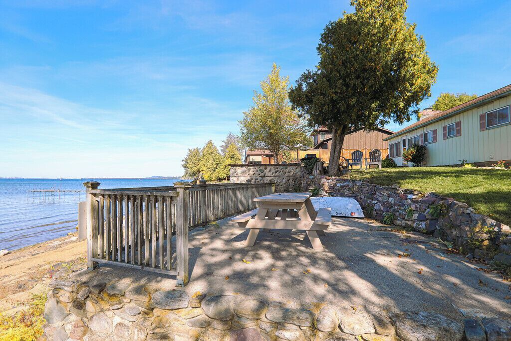 Photo of Outdoor in Malletts Bay