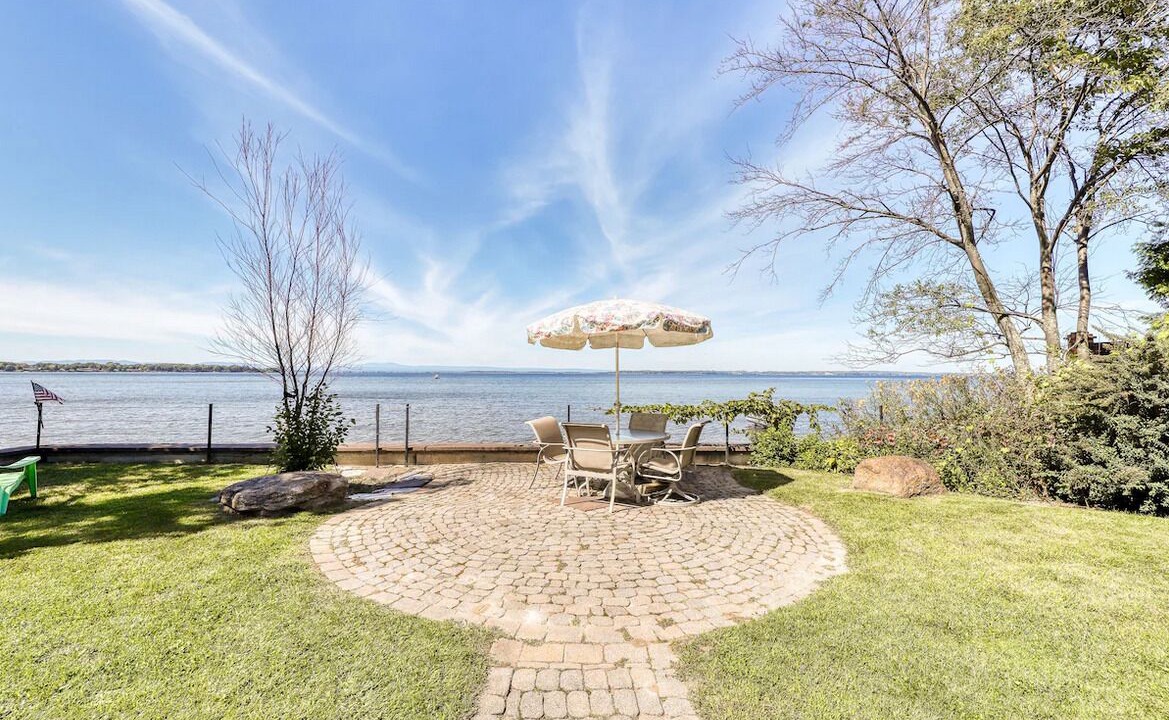 Photo of Outdoor in Malletts Bay