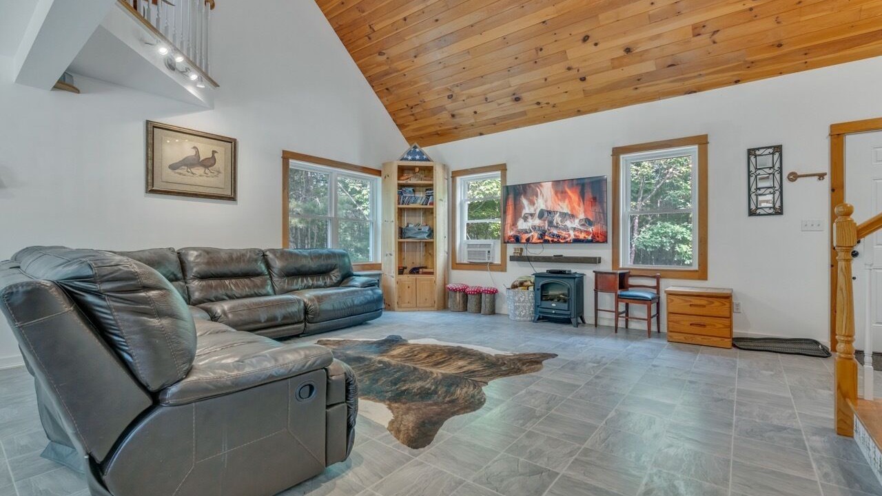Photo of Livingroom in Lyman