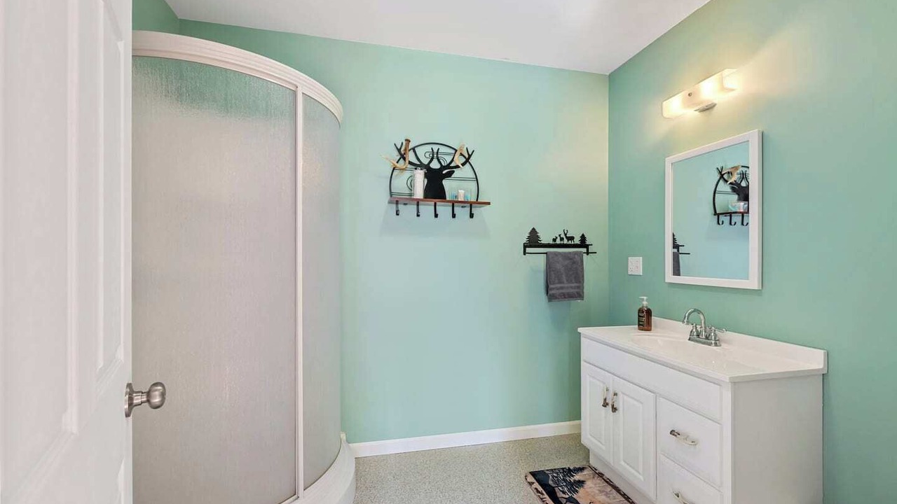 Photo of Bathroom in Lyman
