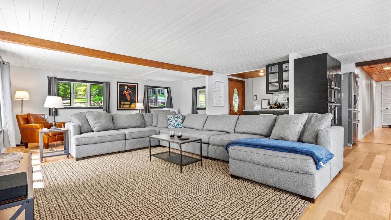 Photo of Livingroom in Milton