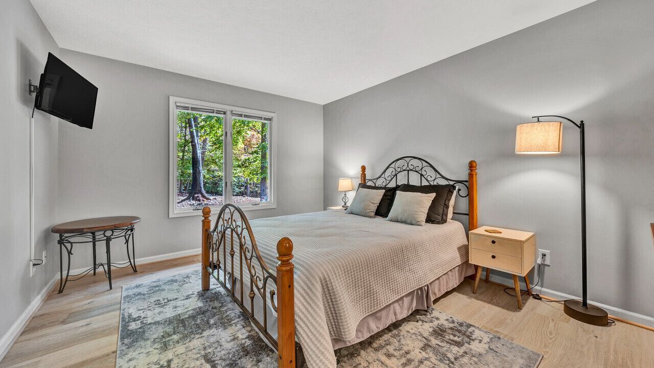 Photo of Bedroom in North Shore