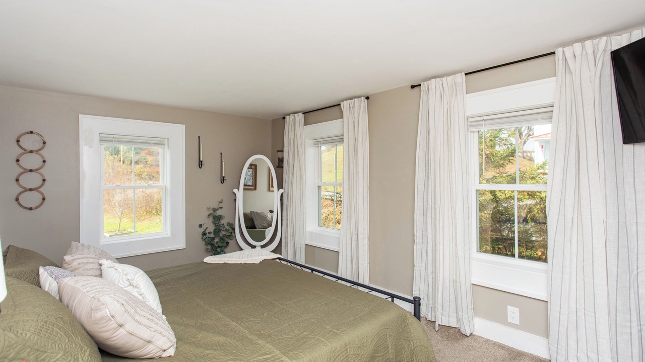 Photo of Bedroom in Cossayuna