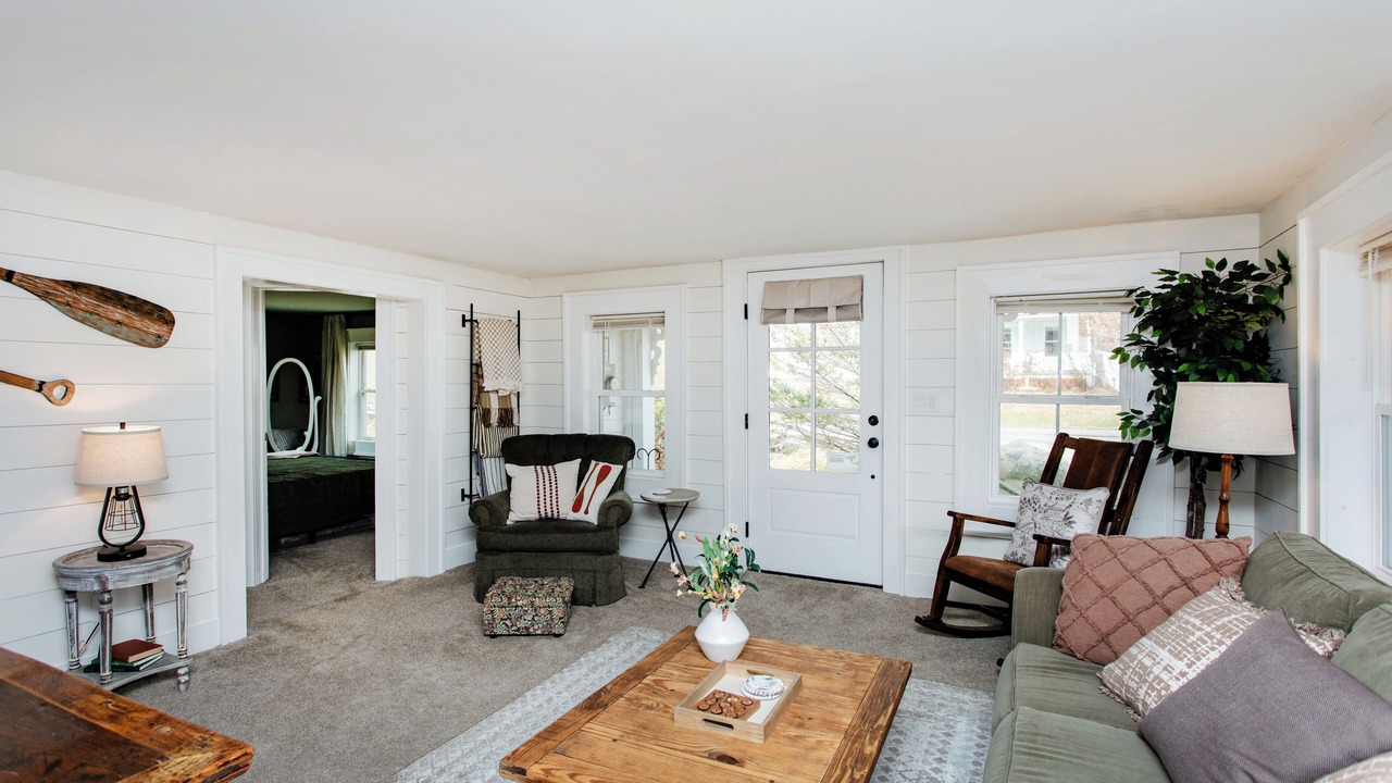 Photo of Livingroom in Cossayuna
