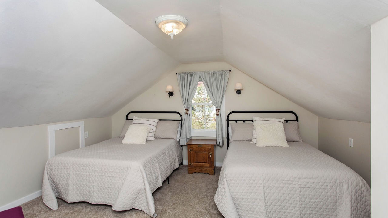 Photo of Bedroom in Cossayuna