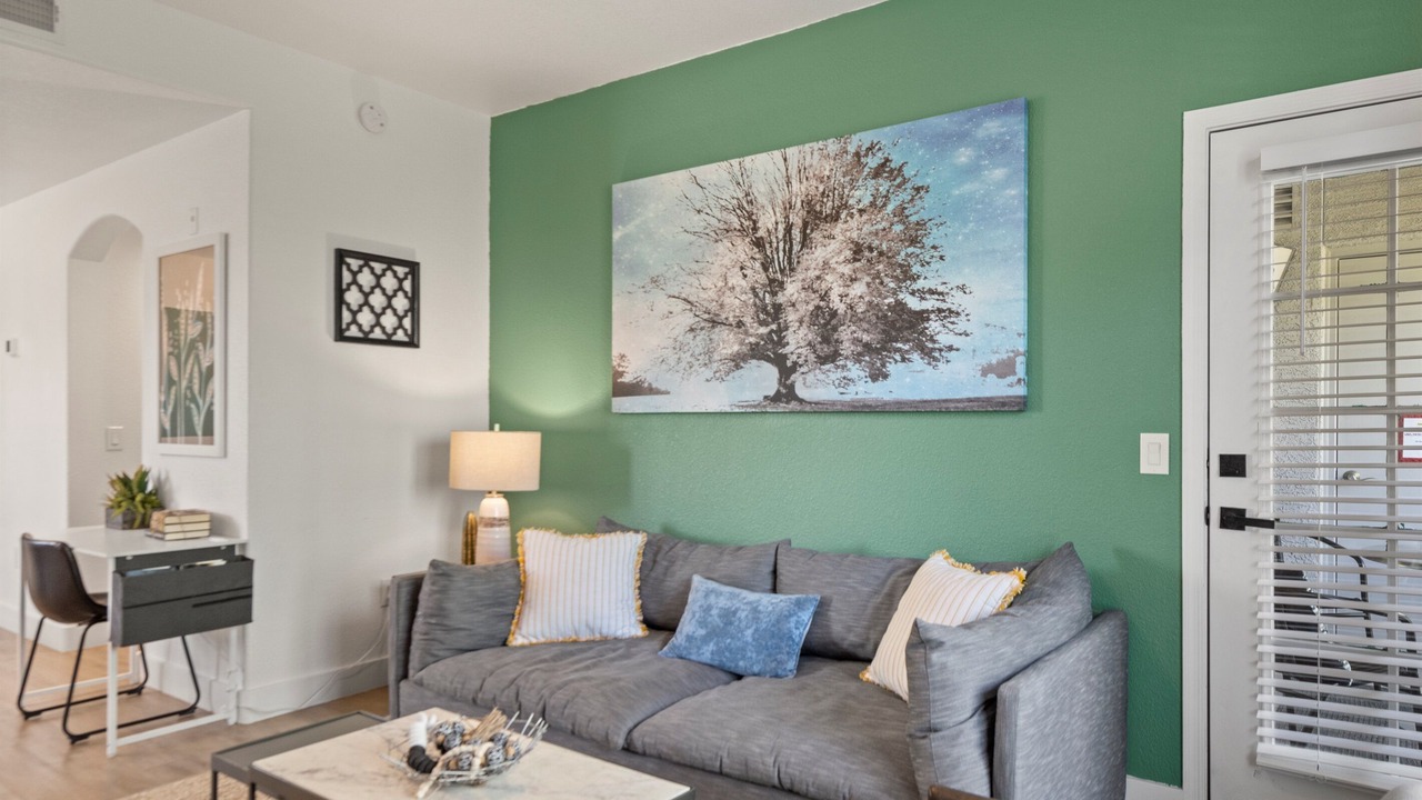 Photo of Livingroom in Kierland