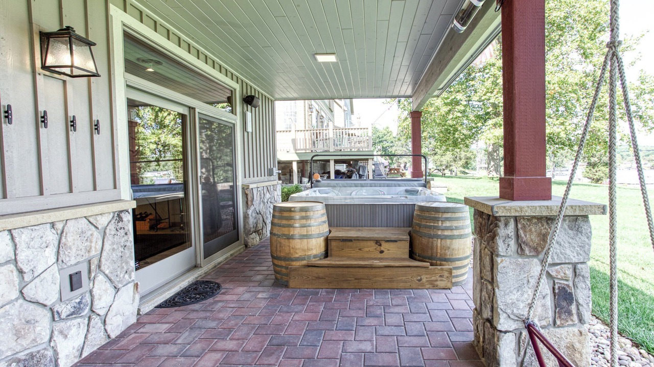 Photo of Patio Balcony in McHenry
