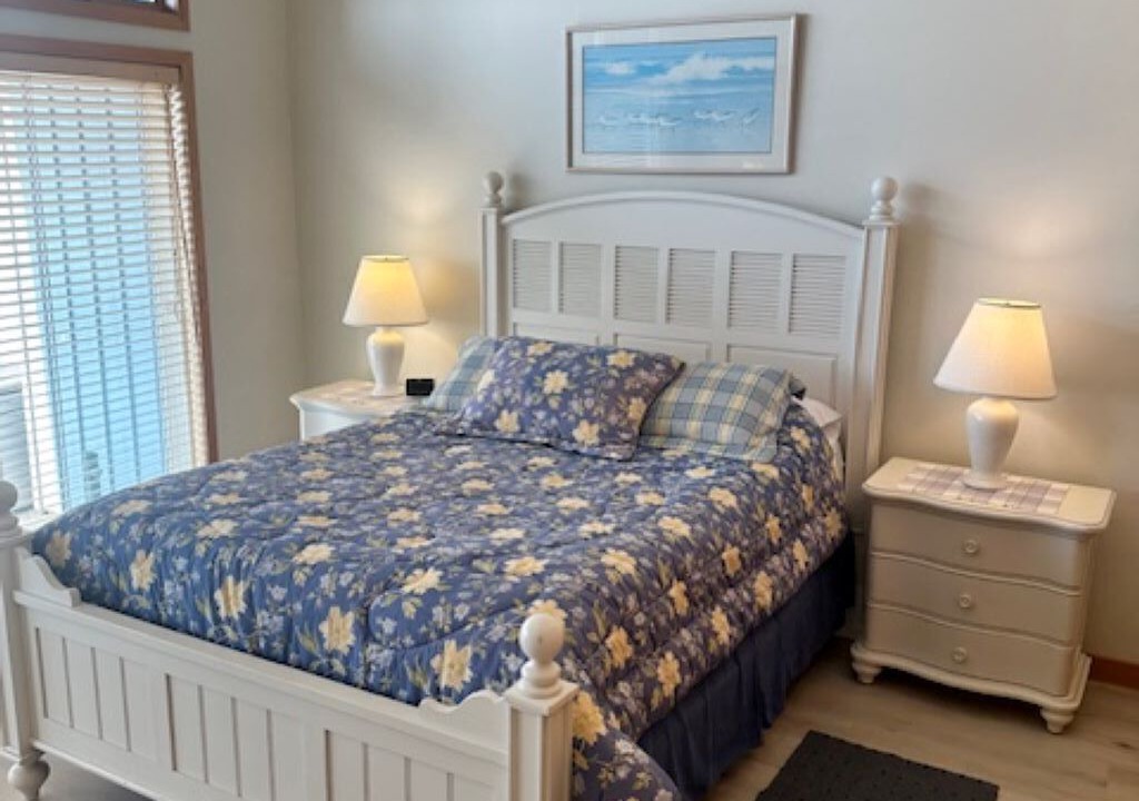 Photo of Bedroom in Blaine