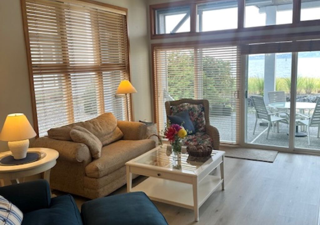 Photo of Livingroom in Blaine