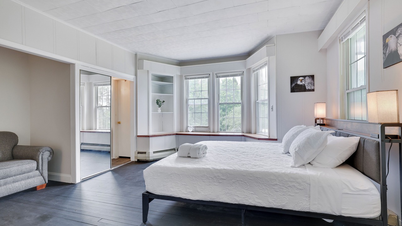 Photo of Bedroom in Narrowsburg
