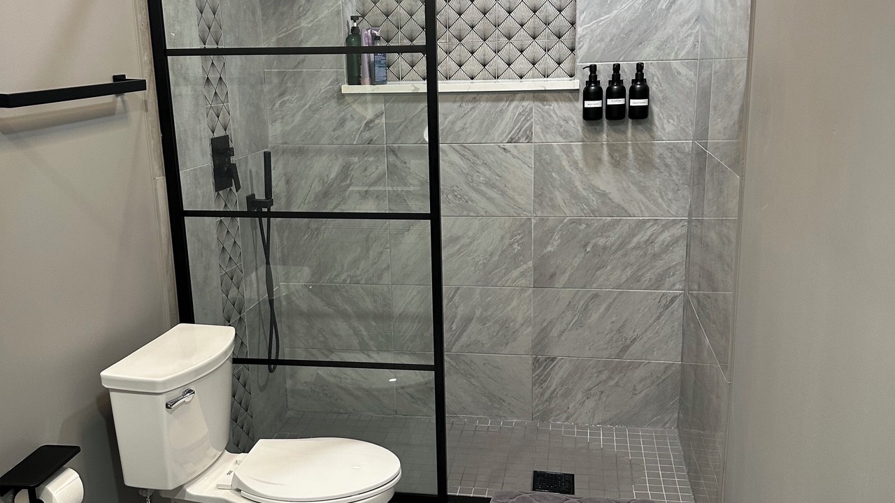 Photo of Bathroom in Colonial Beach