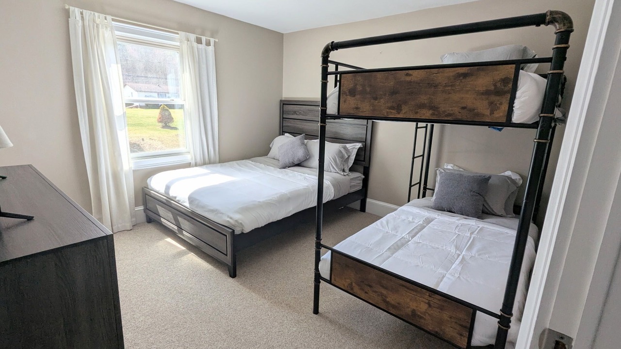 Photo of Bedroom in Oneonta