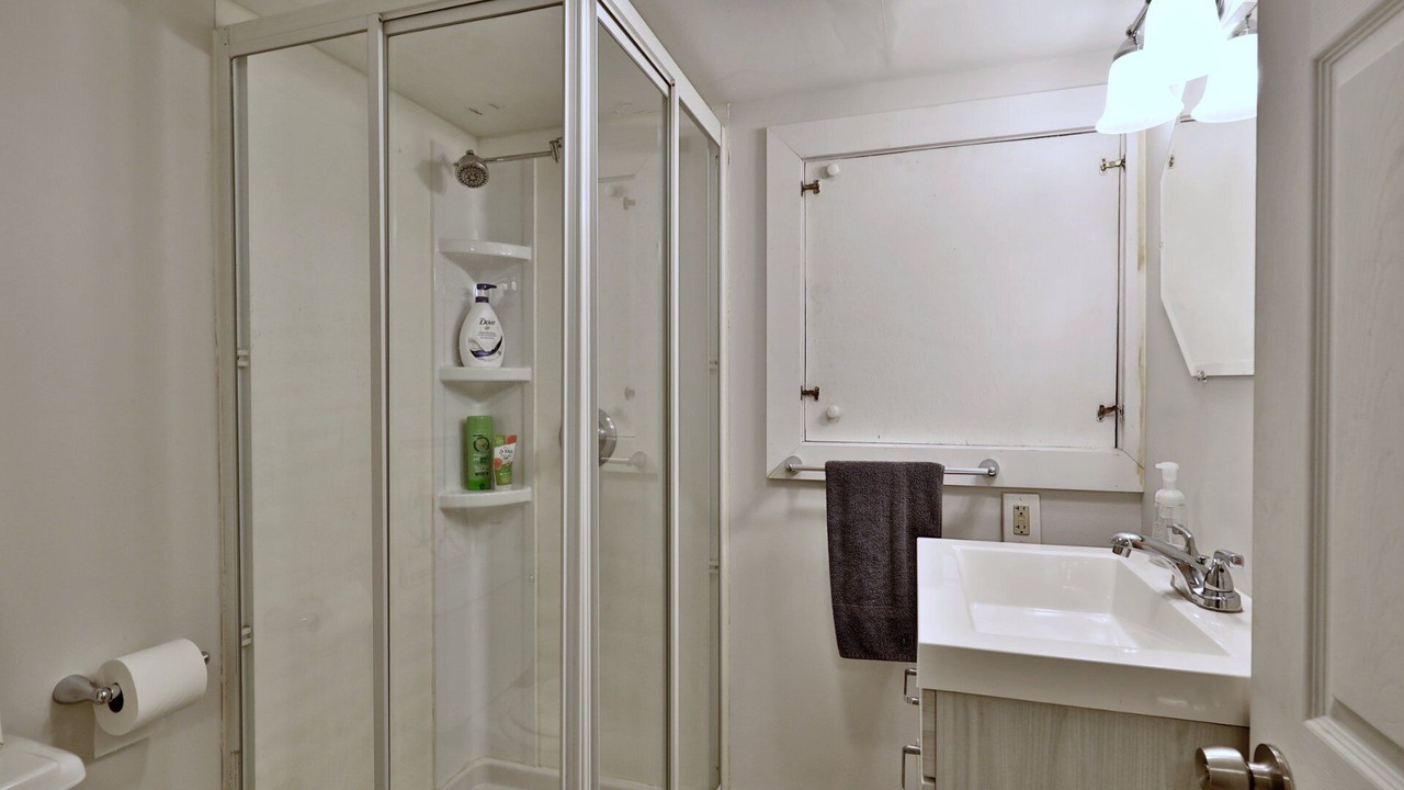 Photo of Bathroom in Bridgewater Corners