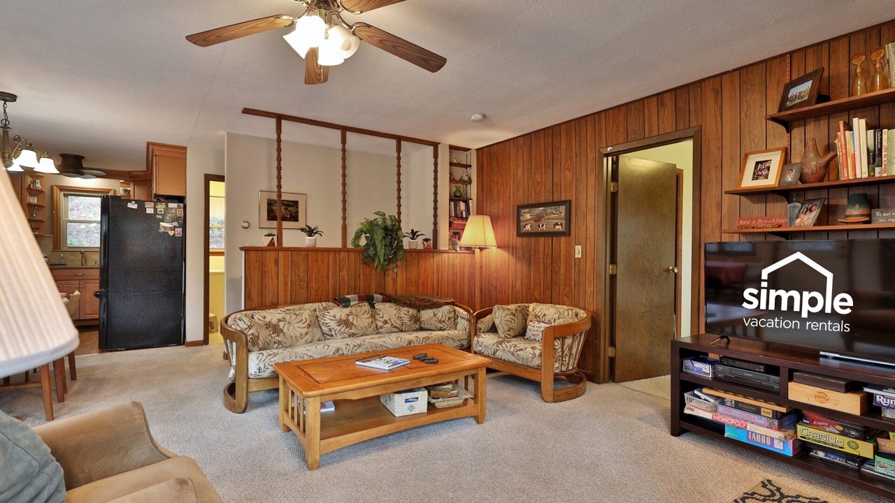 Photo of Livingroom in Bridgewater Corners