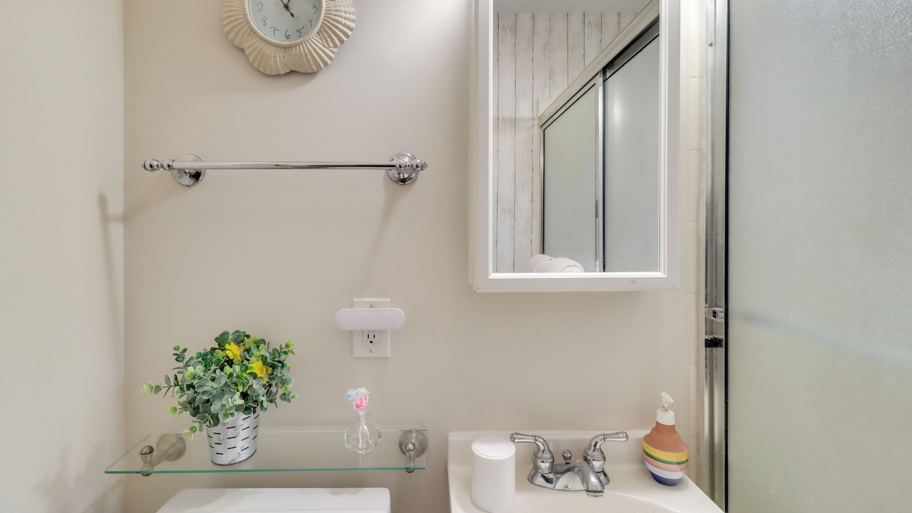 Photo of Bathroom in Dahlgren