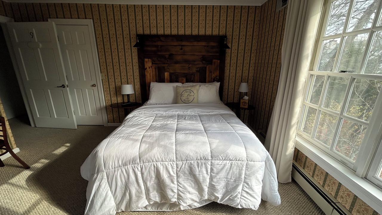 Photo of Bedroom in Warrensburg