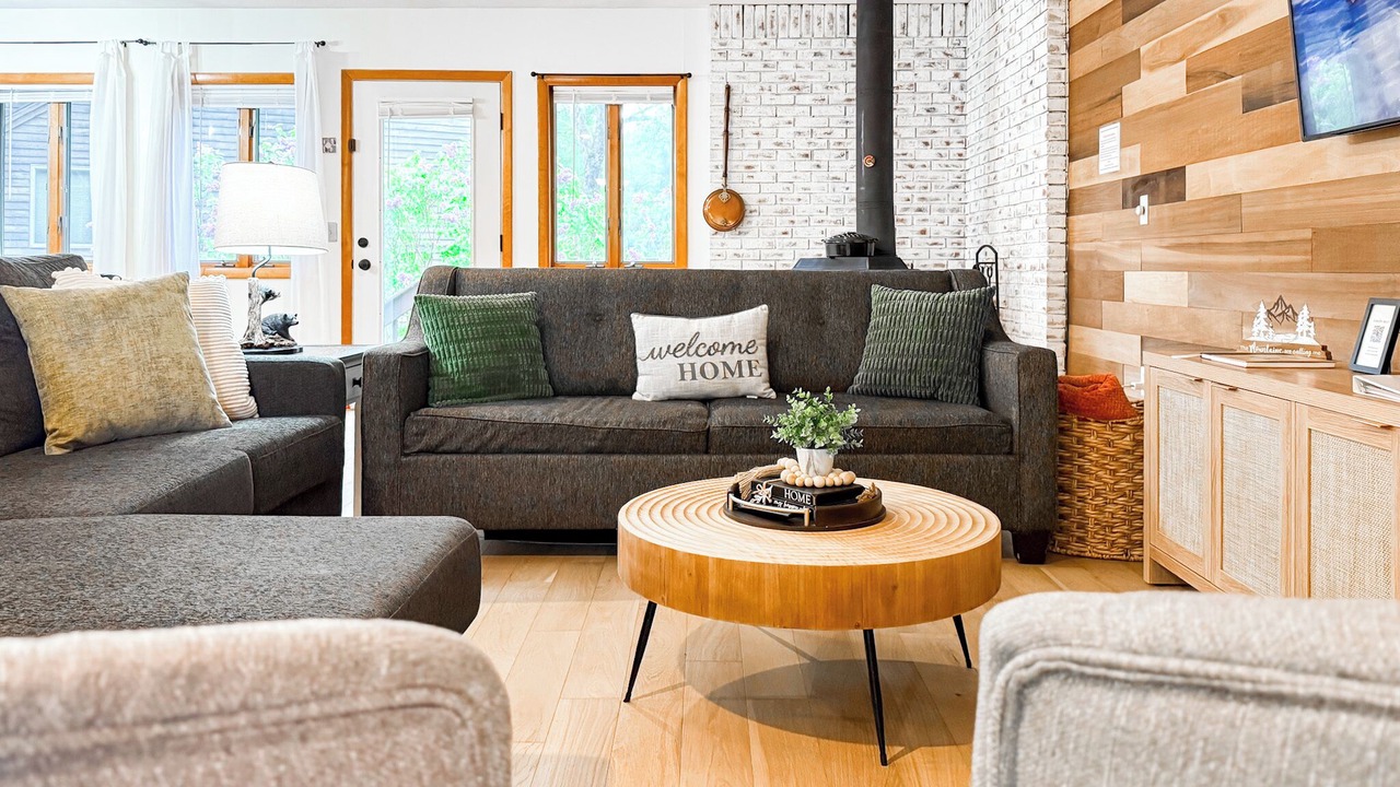 Photo of Livingroom in Bartlett