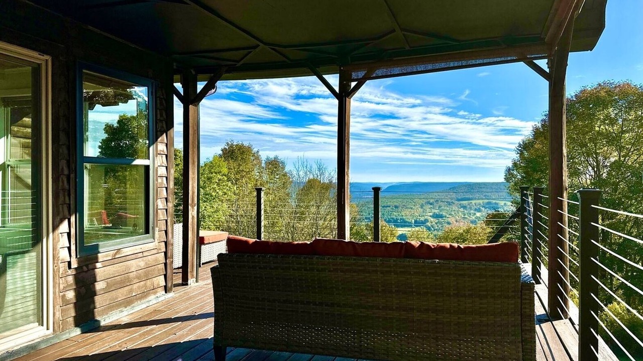 Photo of Patio Balcony in Oneonta