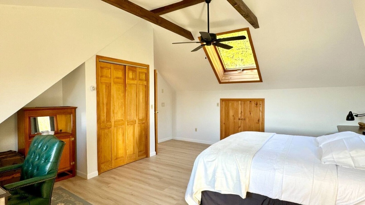 Photo of Bedroom in Oneonta