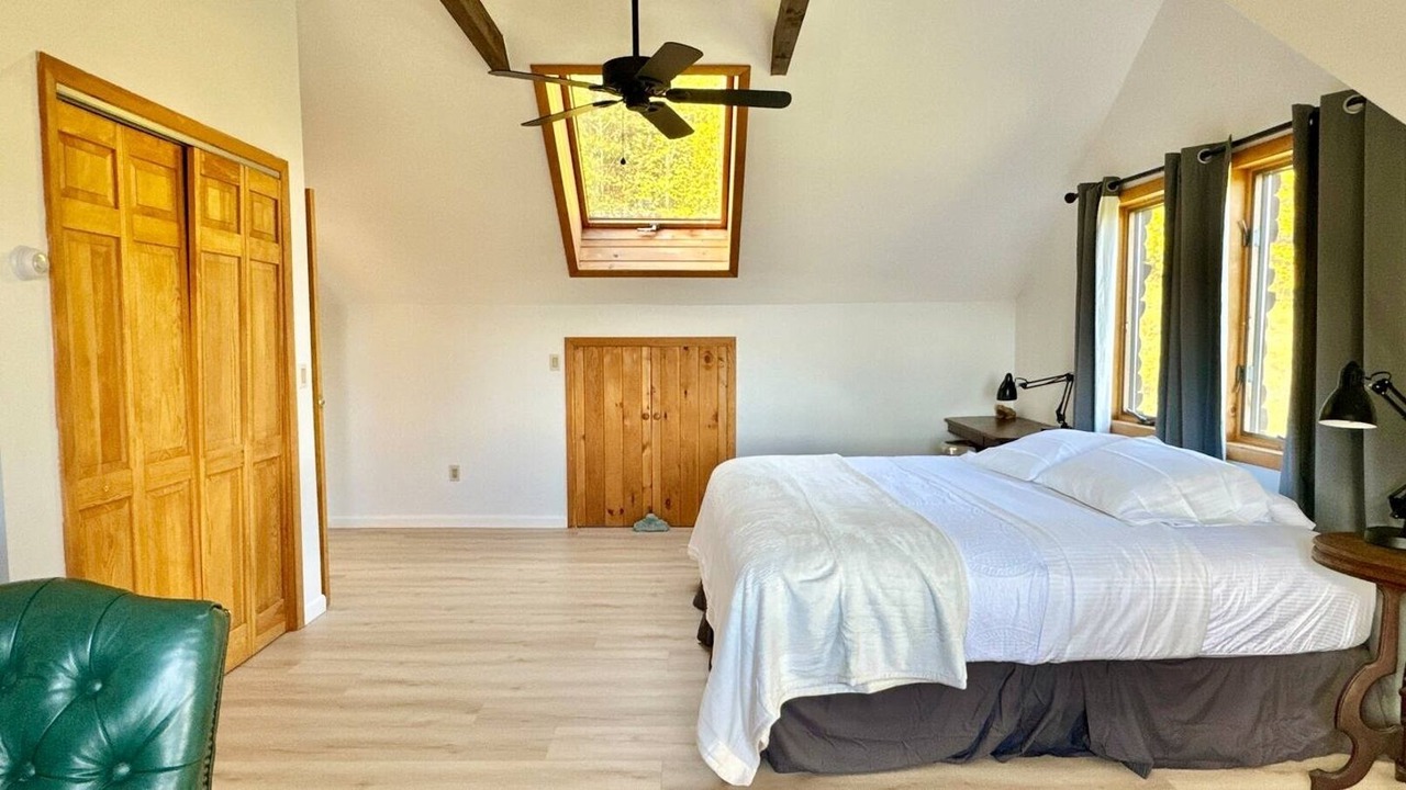 Photo of Bedroom in Oneonta