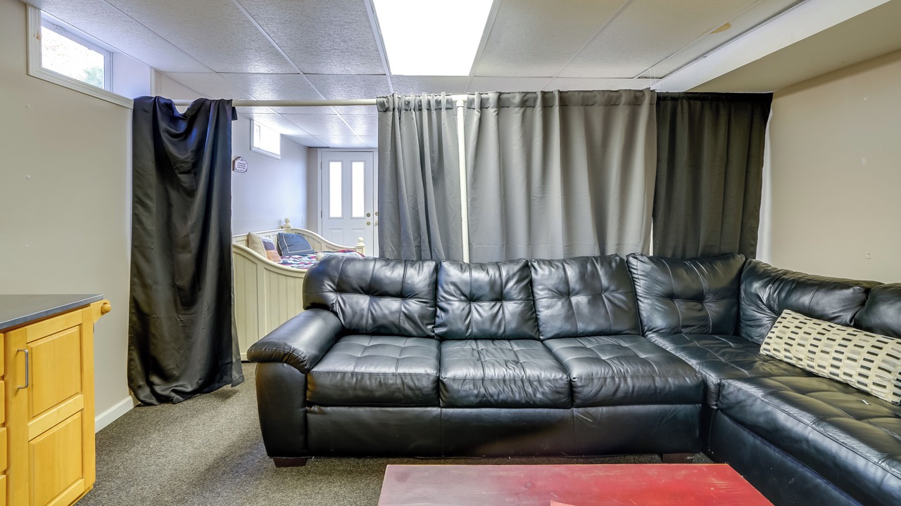 Photo of Livingroom in Rosedale