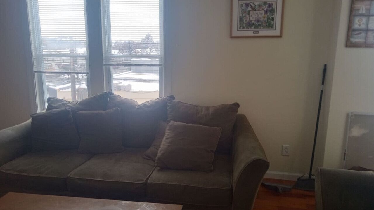 Photo of Livingroom in Niskayuna