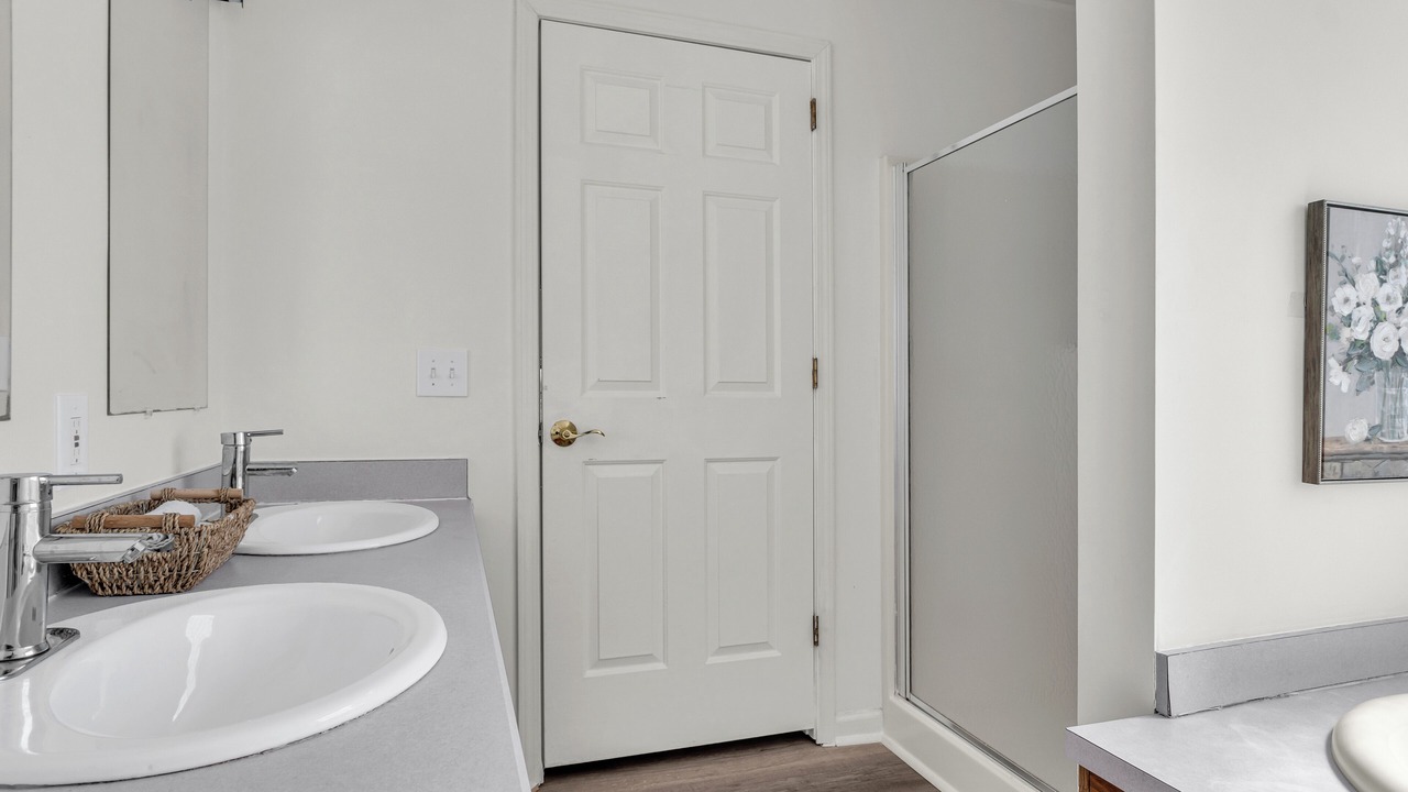 Photo of Bathroom in Grantville
