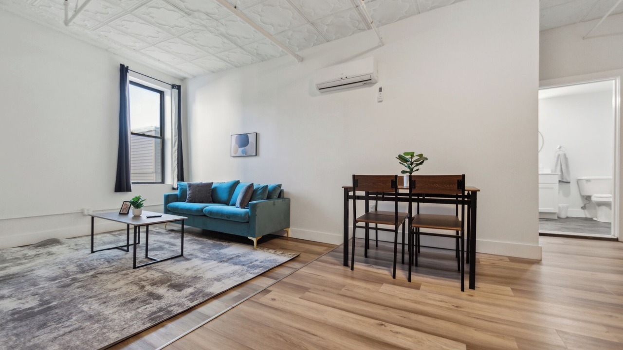 Photo of Livingroom in Albany
