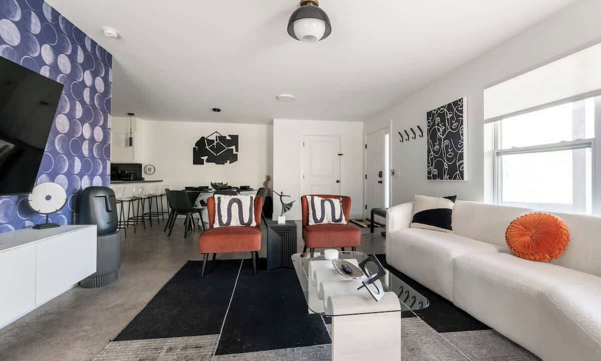 Photo of Livingroom in Ithaca