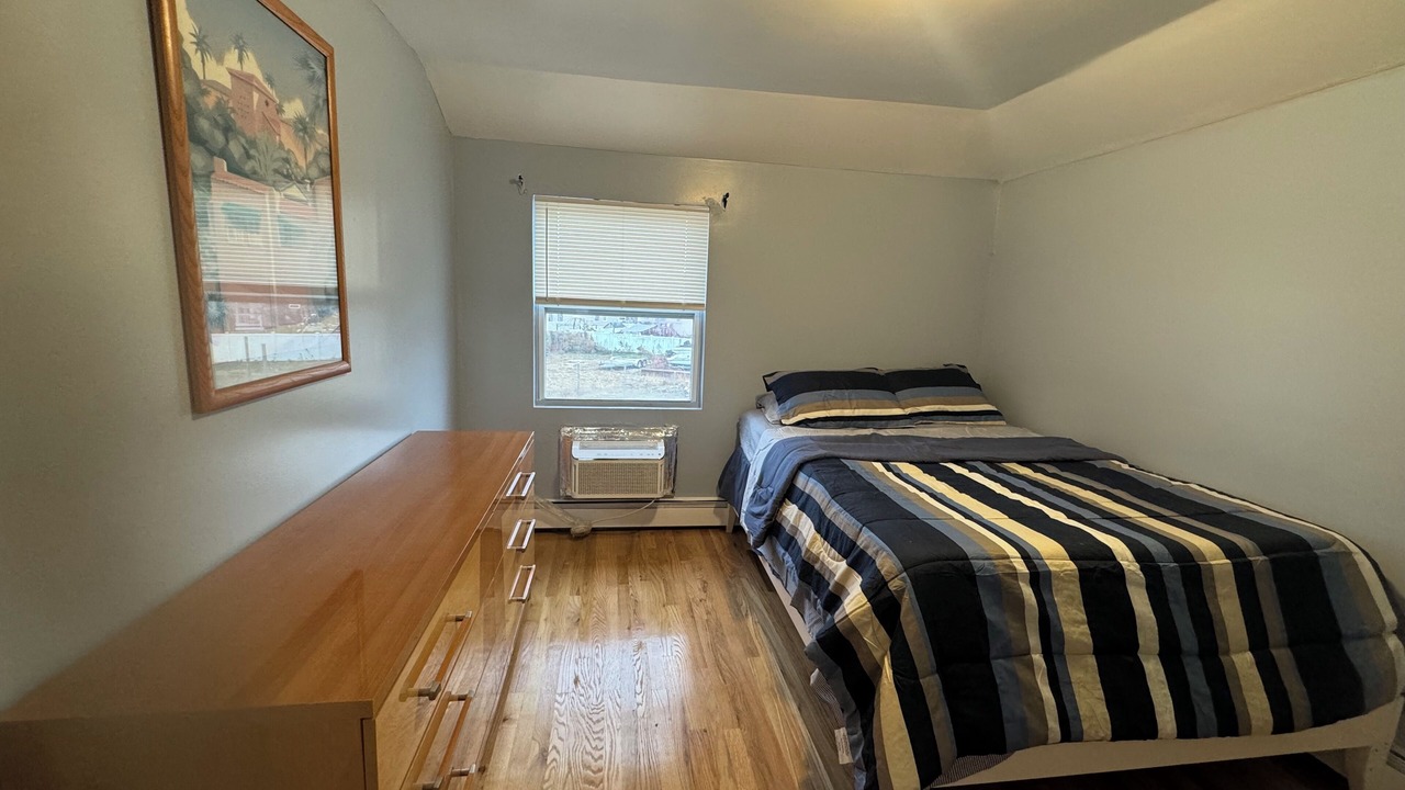 Photo of Bedroom in Queens