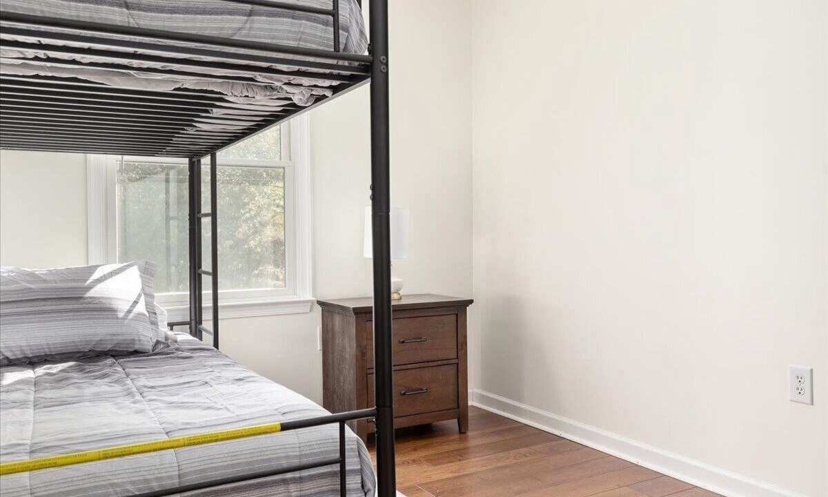 Photo of Bedroom in Massanutten