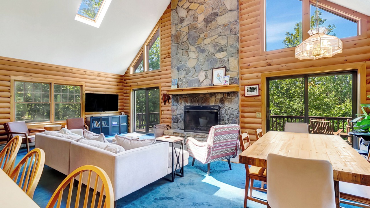 Photo of Livingroom in Weston