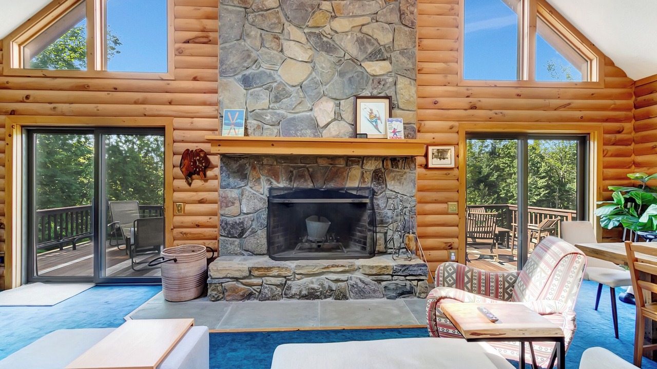 Photo of Livingroom in Weston