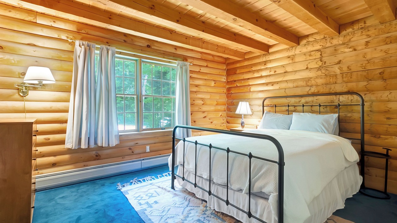 Photo of Bedroom in Weston