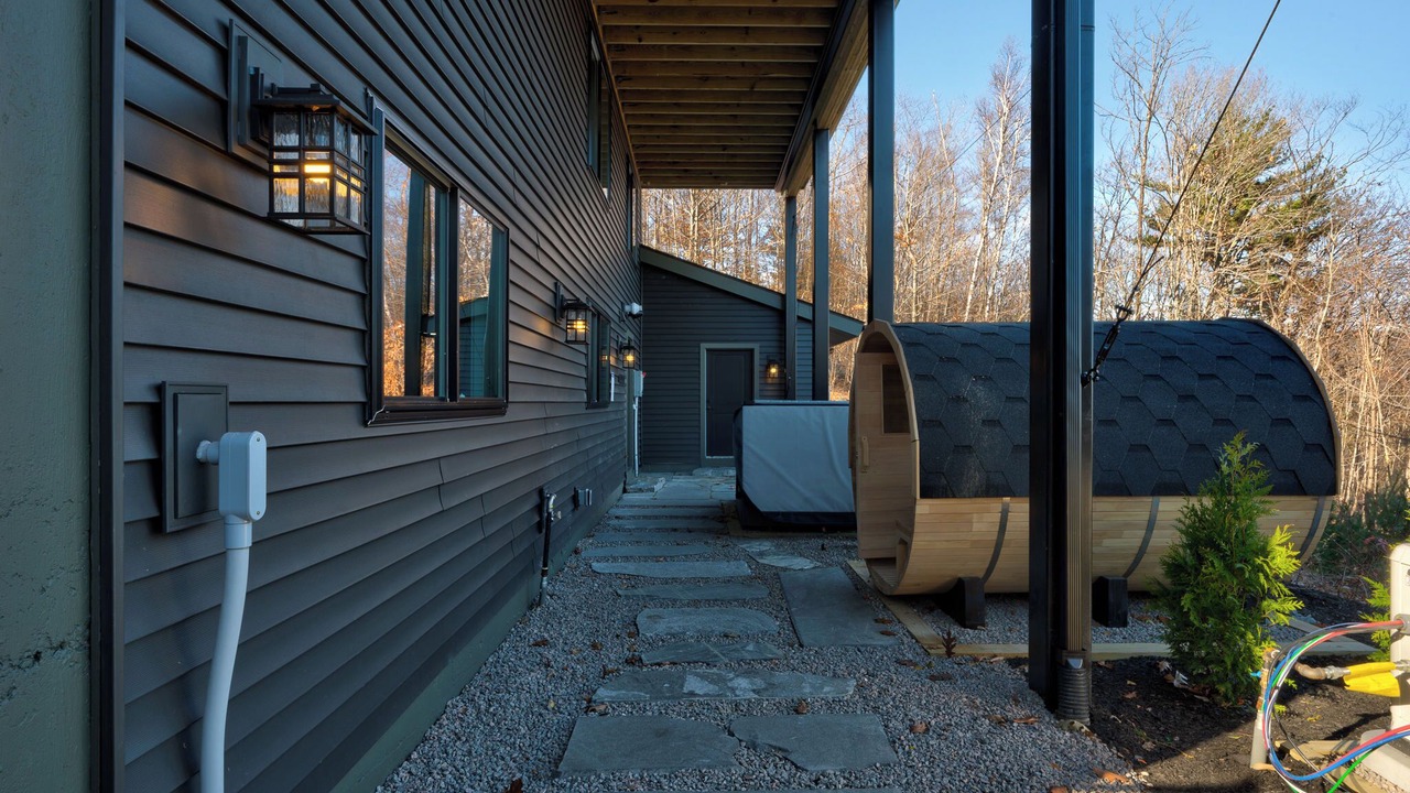 Photo of Outdoor in Birch Hill