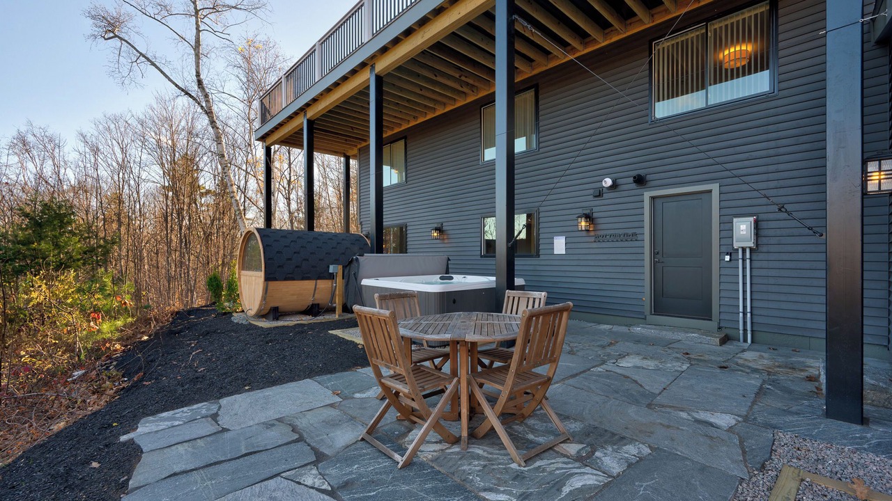 Photo of Outdoor in Birch Hill