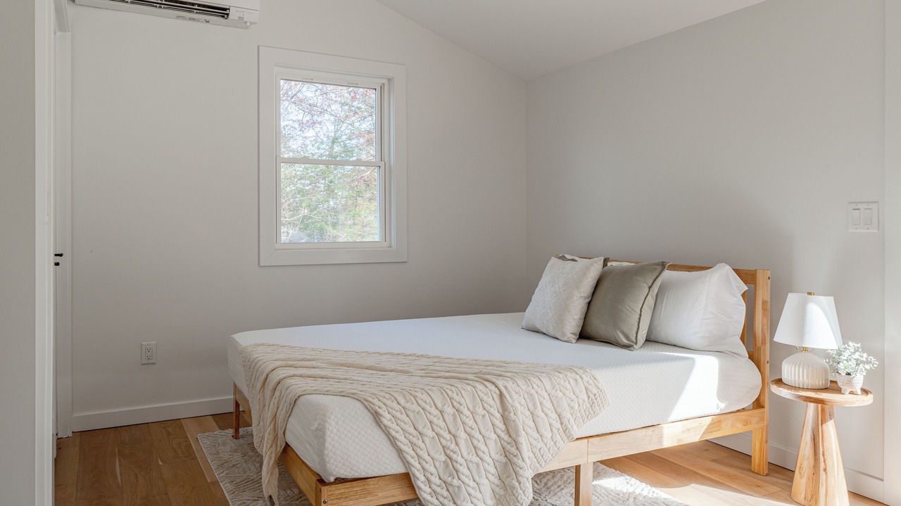 Photo of Bedroom in Mount Marion