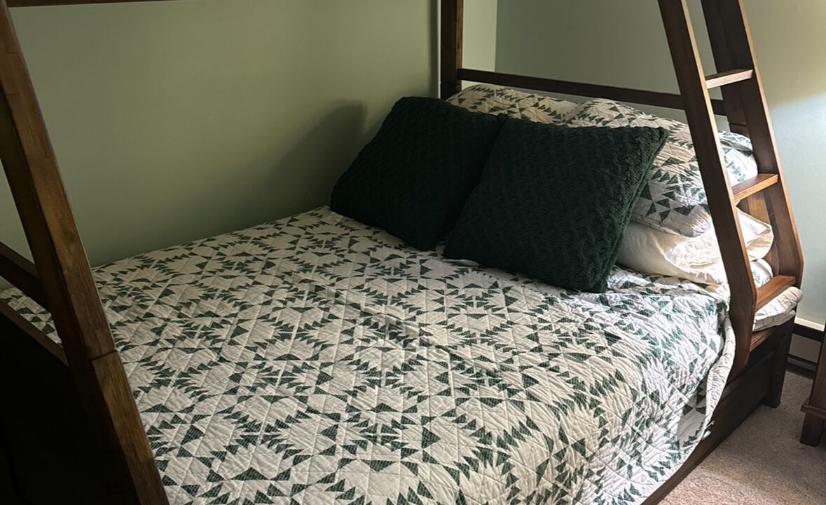 Photo of Bedroom in Warren