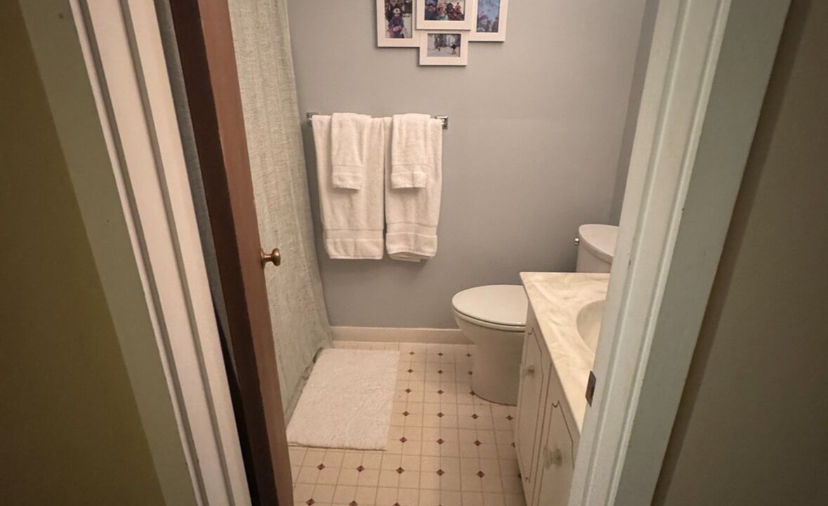 Photo of Bathroom in Warren
