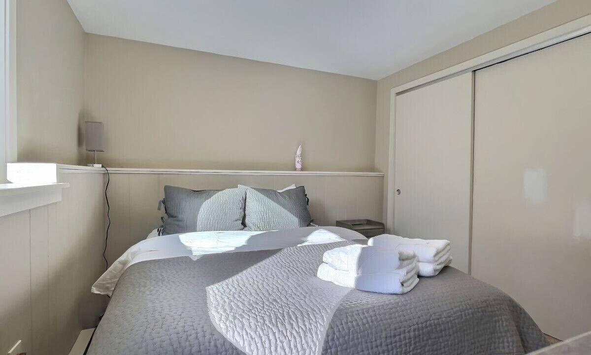 Photo of Bedroom in Pittsfield