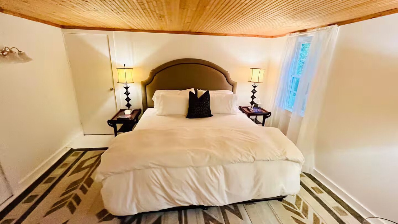 Photo of Bedroom in Town of Conesville