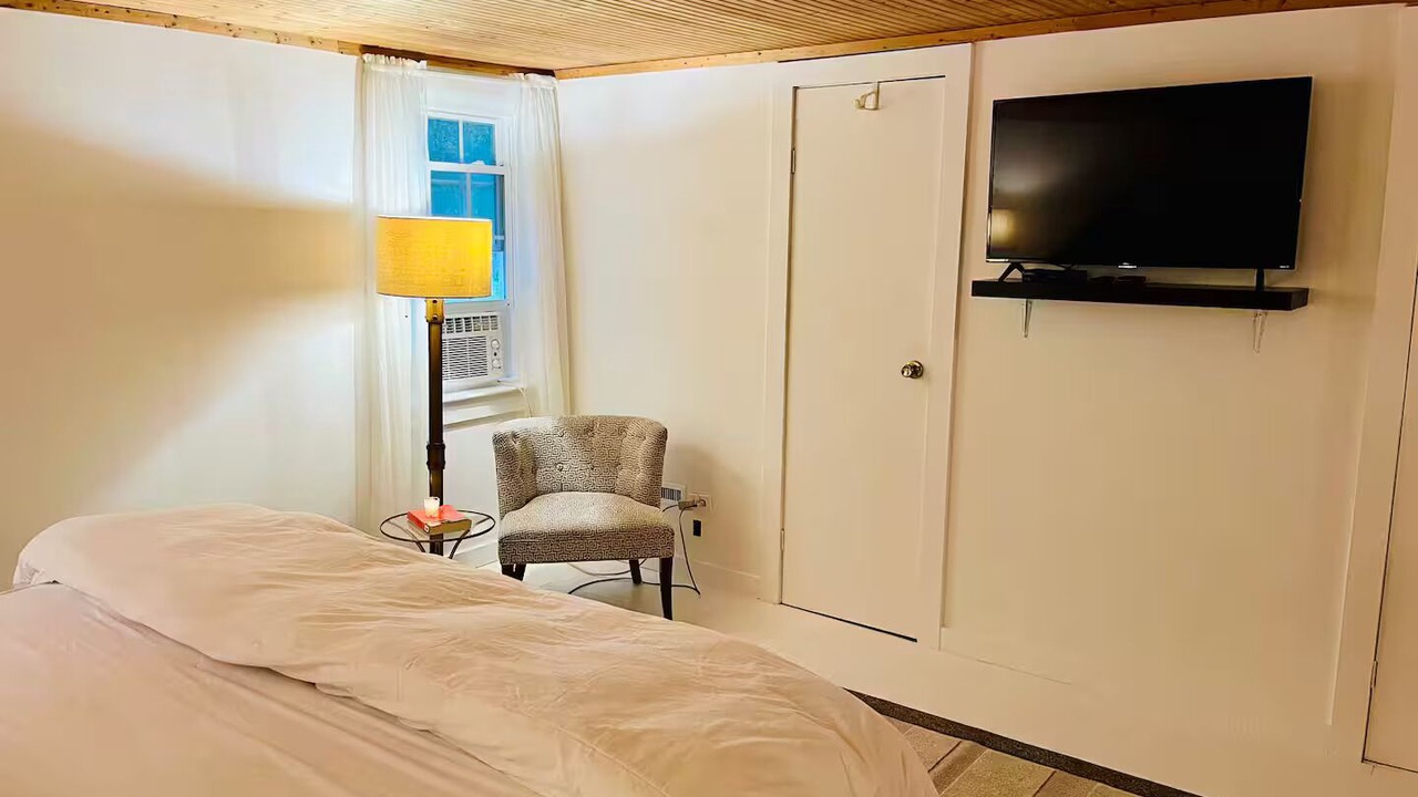 Photo of Bedroom in Town of Conesville